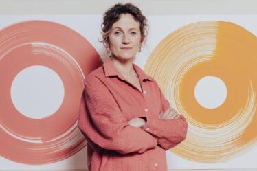 la-designer-isabel-gibson:-«il-colore-e-movimento,-genera-gioia-e-meraviglia»