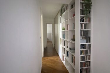 come-realizzare-una-libreria-su-misura-a-muro