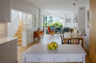 una-grande-villa-con-ambienti-chic-e-funzionali-da-riempire-di-vita