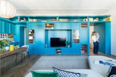 effetto-mare-in-citta-con-la-grande-libreria-azzurra