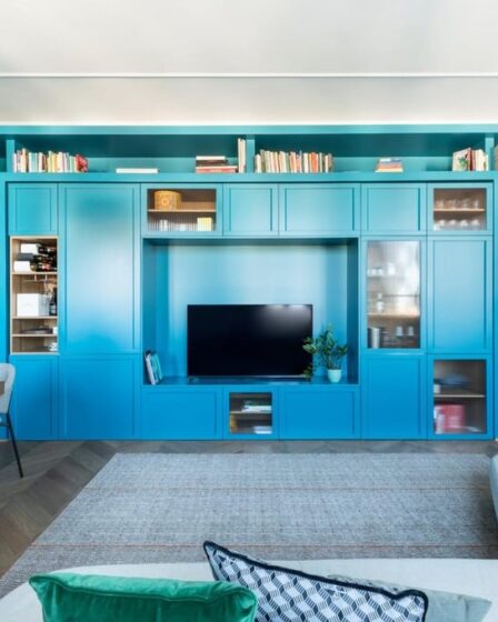 effetto-mare-in-citta-con-la-grande-libreria-azzurra