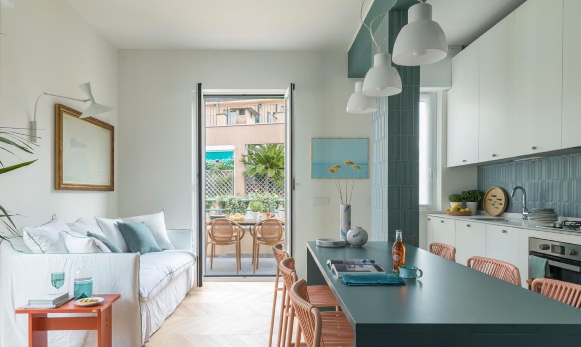 prima-&-dopo:-la-casa-al-mare-di-70-mq-‘rinasce’-in-verde-petrolio