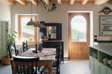rustica-e-romantica:-la-villa-di-charme-sulle-colline-del-garda