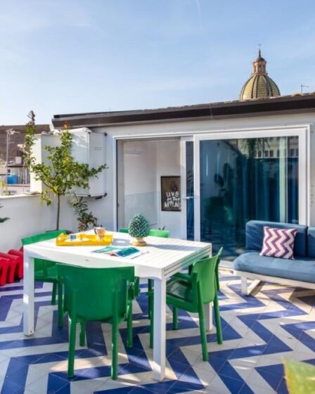 un-attico-di-design-con-una-terrazza-da-abitare-(quasi)-tutto-l’anno