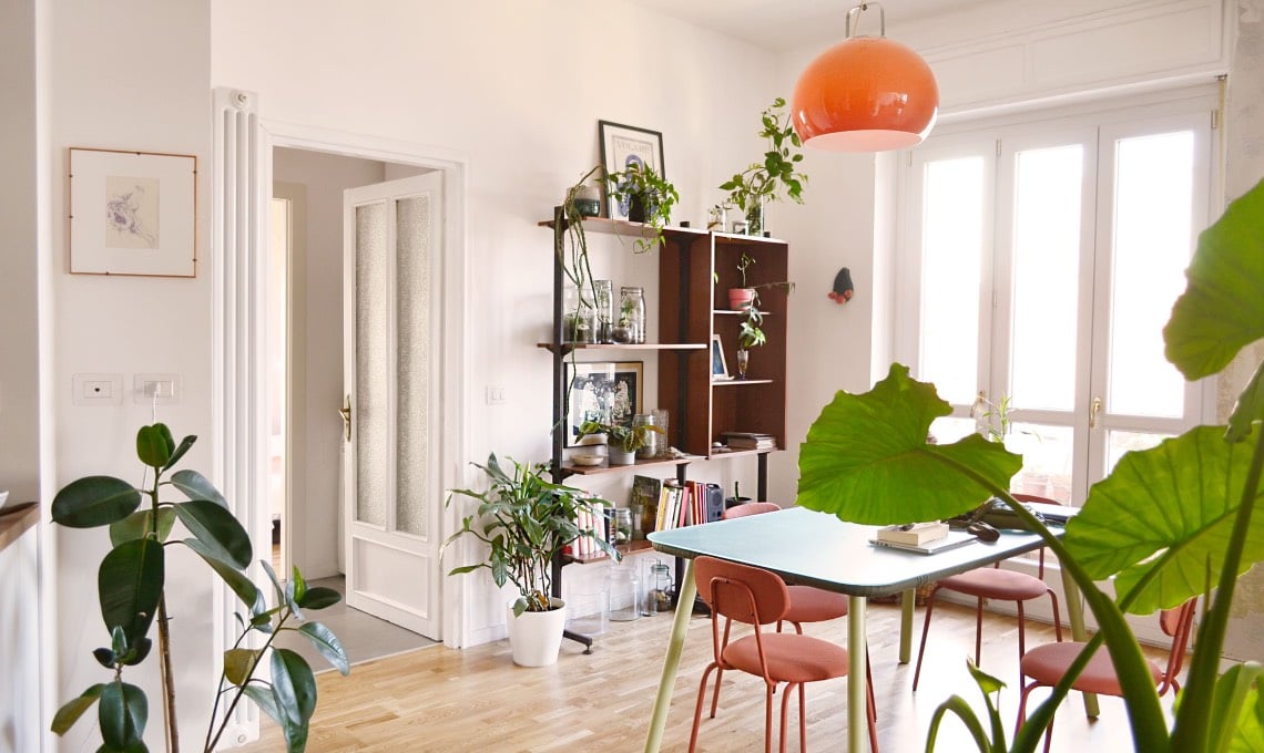 musica,-arredi-vintage-e-idee-low-cost:-un-bilocale-da-copiare!