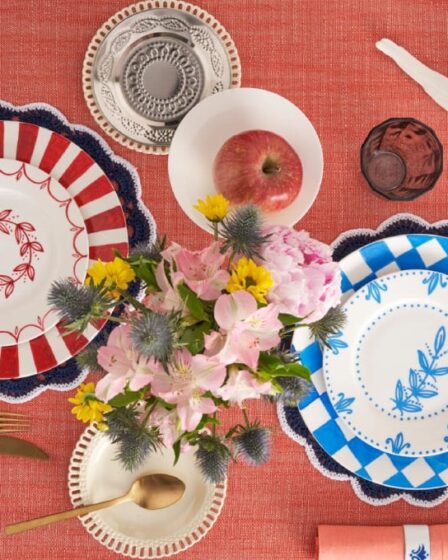 come-creare-un-set-di-piatti-dipinti-con-i-pennarelli