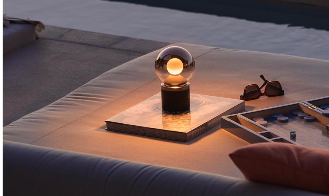 punto-luce:-luna-pura