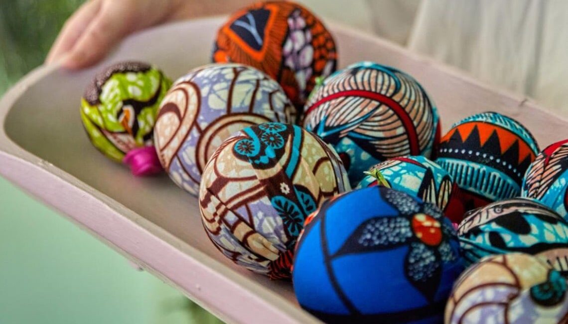 un-natale-originale-con-decori-e-addobbi-in-stile-afro