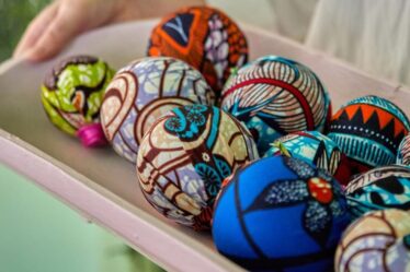 un-natale-originale-con-decori-e-addobbi-in-stile-afro