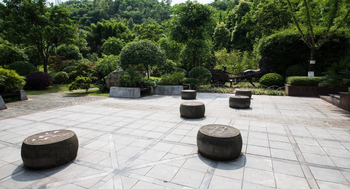 oltre-la-superficie:-il-valore-delle-pavimentazioni-permeabili-per-gli-spazi-esterni