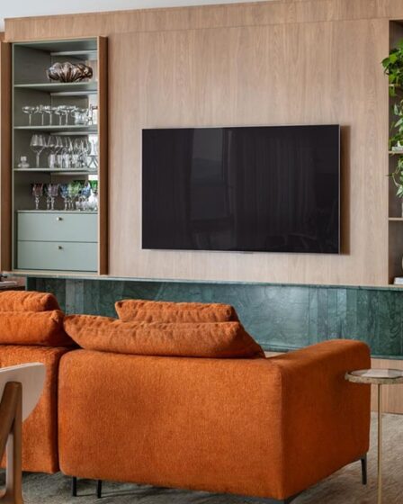 arredare-con-la-boiserie-in-legno-alle-pareti