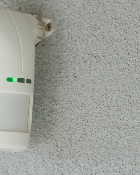 antifurto-con-sensori-di-movimento:-guida-alla-scelta-e-all’installazione