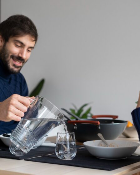 addio-plastica:-come-il-filtro-acqua-a-carbone-attivo-trasforma-la-tua-cucina