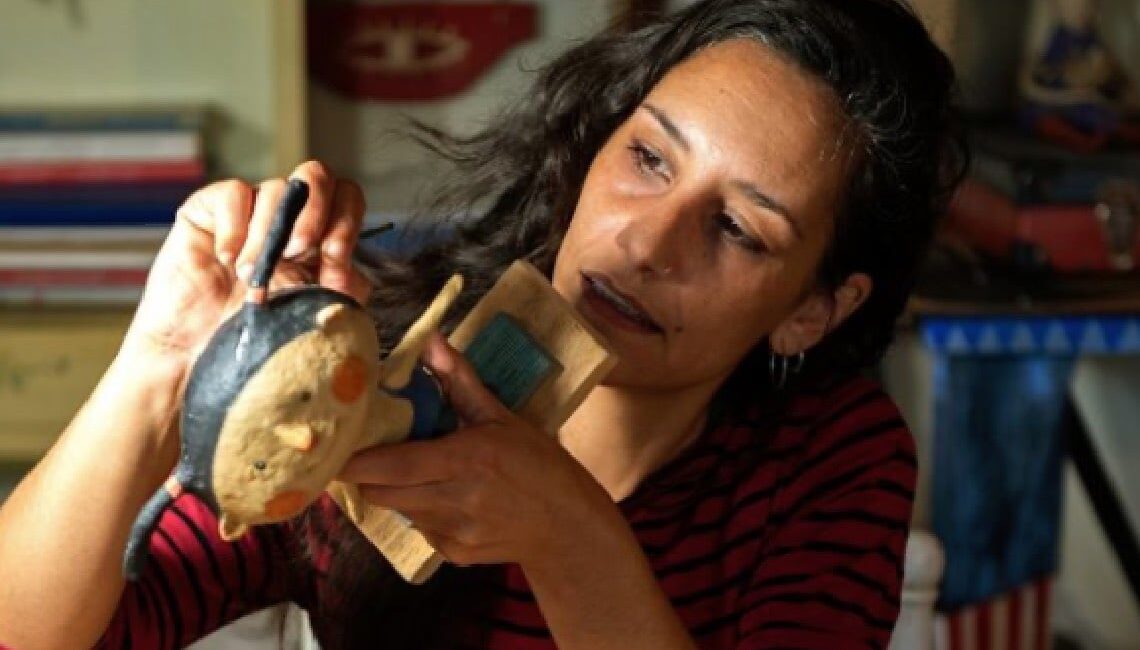 marta-consoli,-la-scultrice-con-un-tocco-magico-e-naif