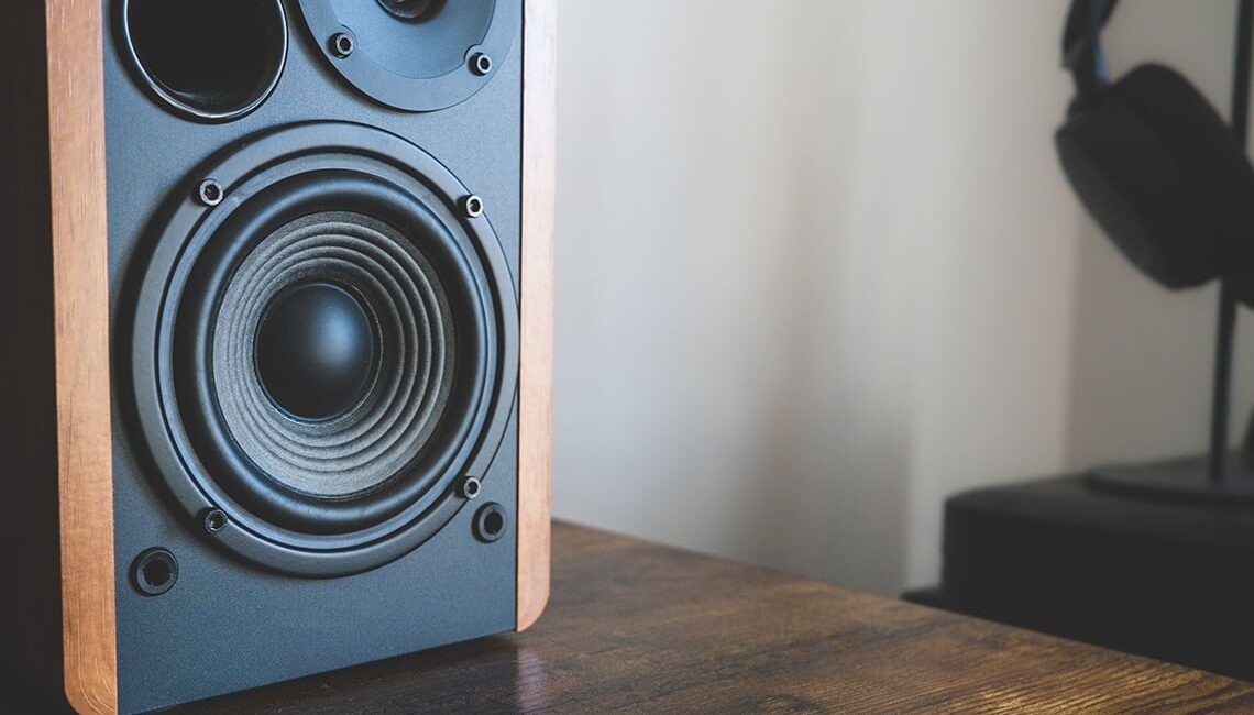 musica-a-tutto-volume-in-condominio:-serve-una-perizia-fonometrica-per-denunciare-un-vicino?